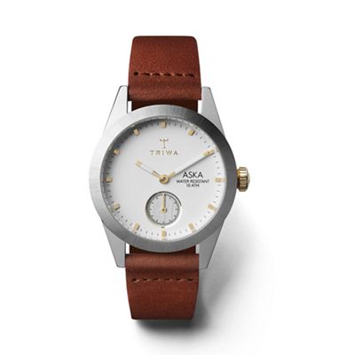 Ladies white 3-hand watch with leather strap